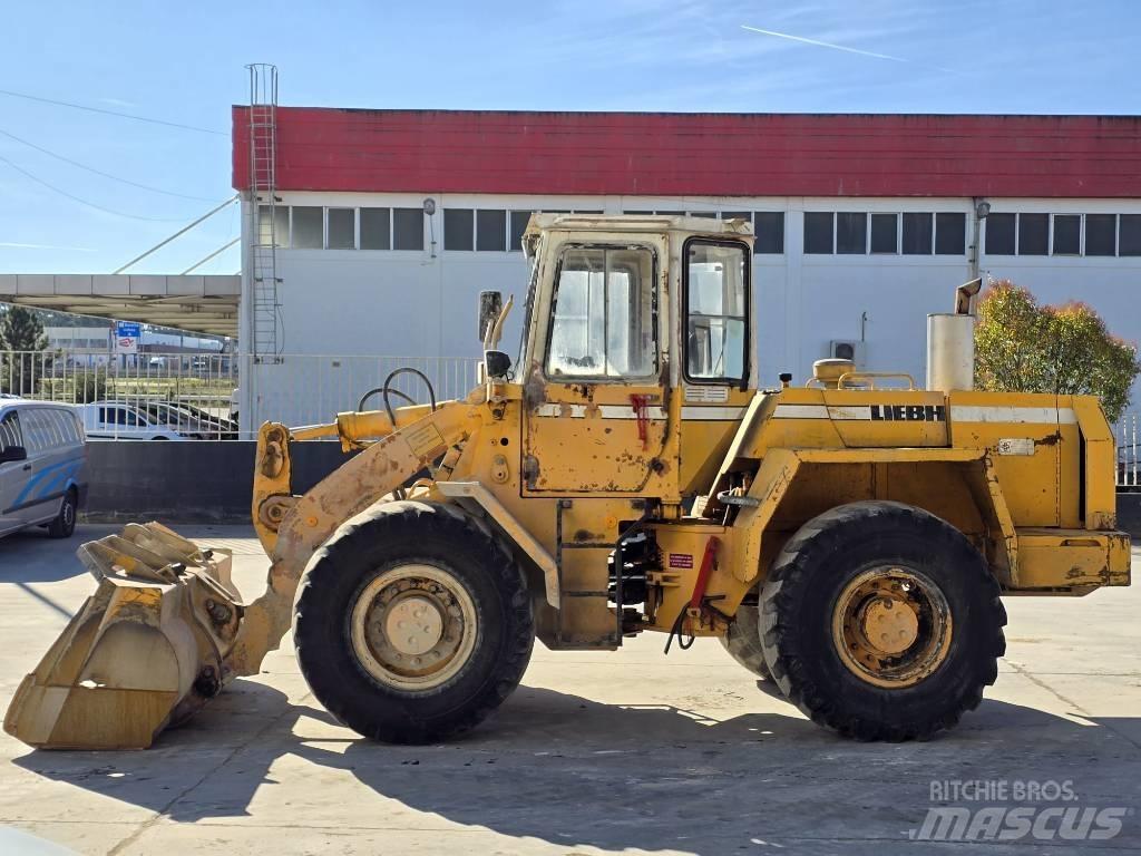 Liebherr L521  휠로우더