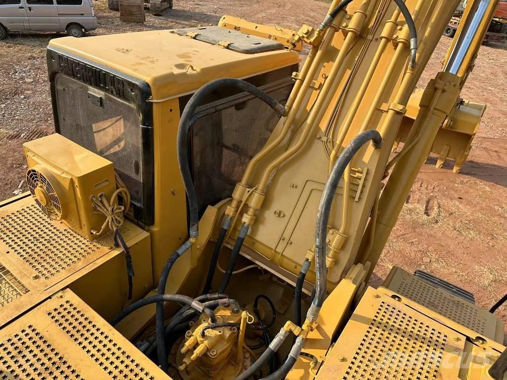 CAT 330B 대형 굴삭기 29톤 이상