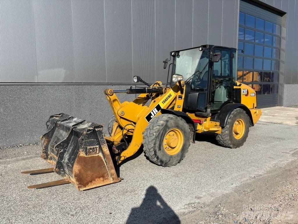 CAT 906 M  휠로우더