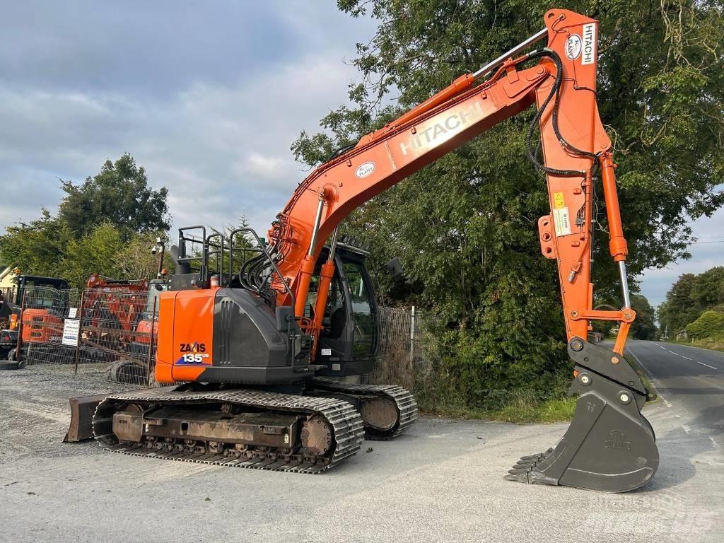 Hitachi ZX 135 US-6 대형 굴삭기 29톤 이상