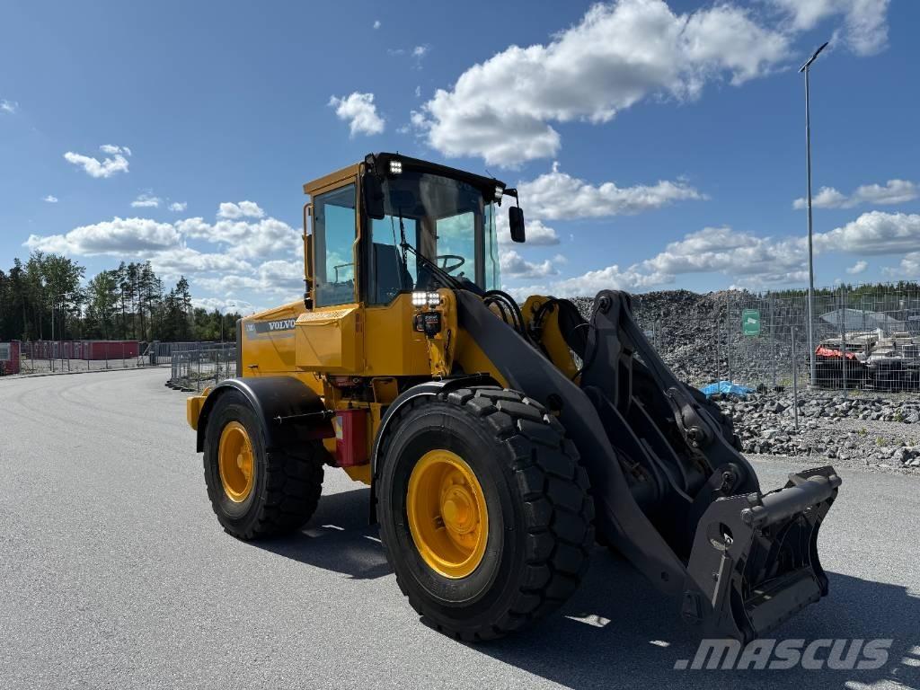 Volvo L 70 C  휠로우더