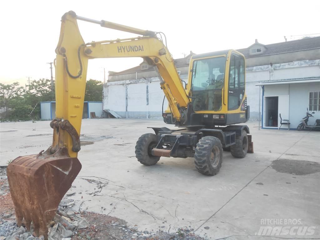 Hyundai R60W-7  휠 굴삭기