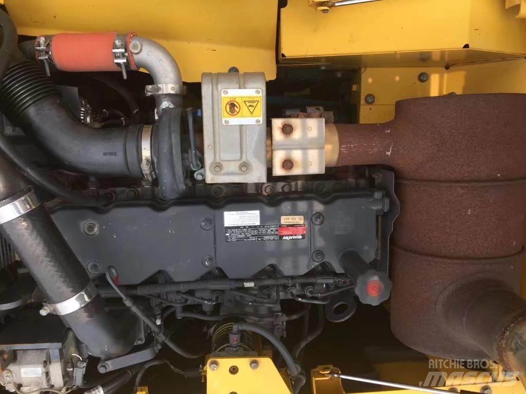 Komatsu pc200-8 대형 굴삭기 29톤 이상