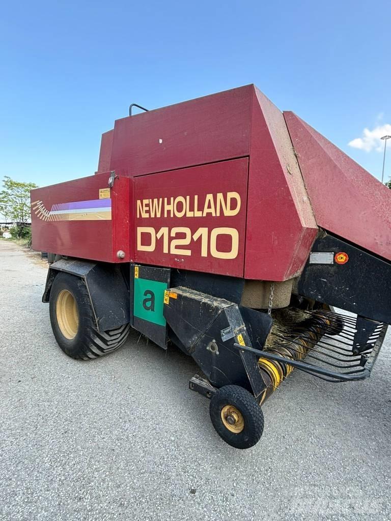 New Holland D 1210 각형 곤포기