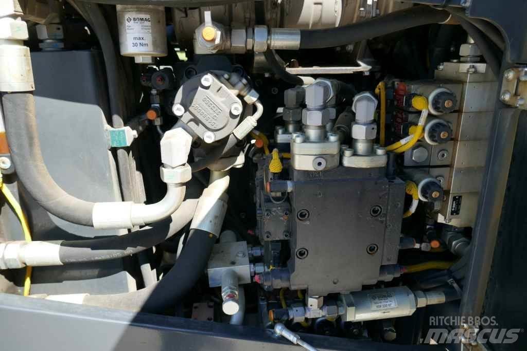 Bomag BF 200 C-2 소형 아스팔트 기계