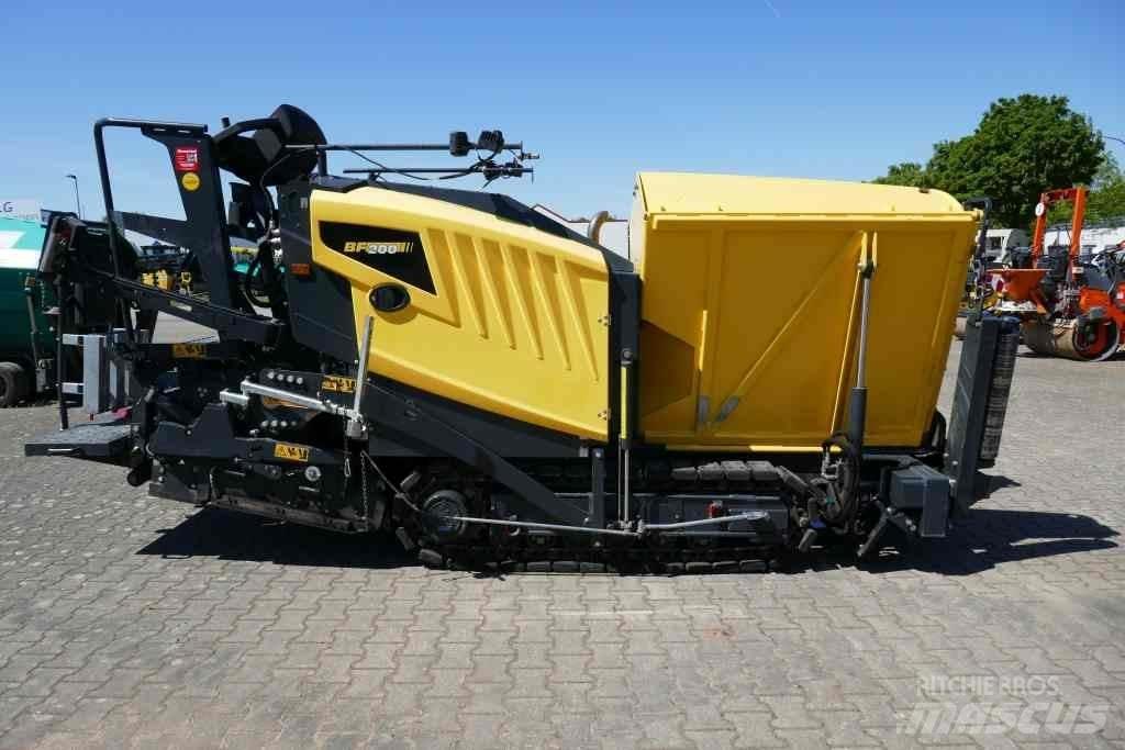 Bomag BF 200 C-2 소형 아스팔트 기계