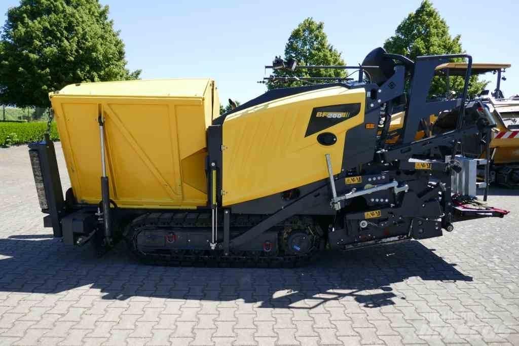 Bomag BF 200 C-2 소형 아스팔트 기계