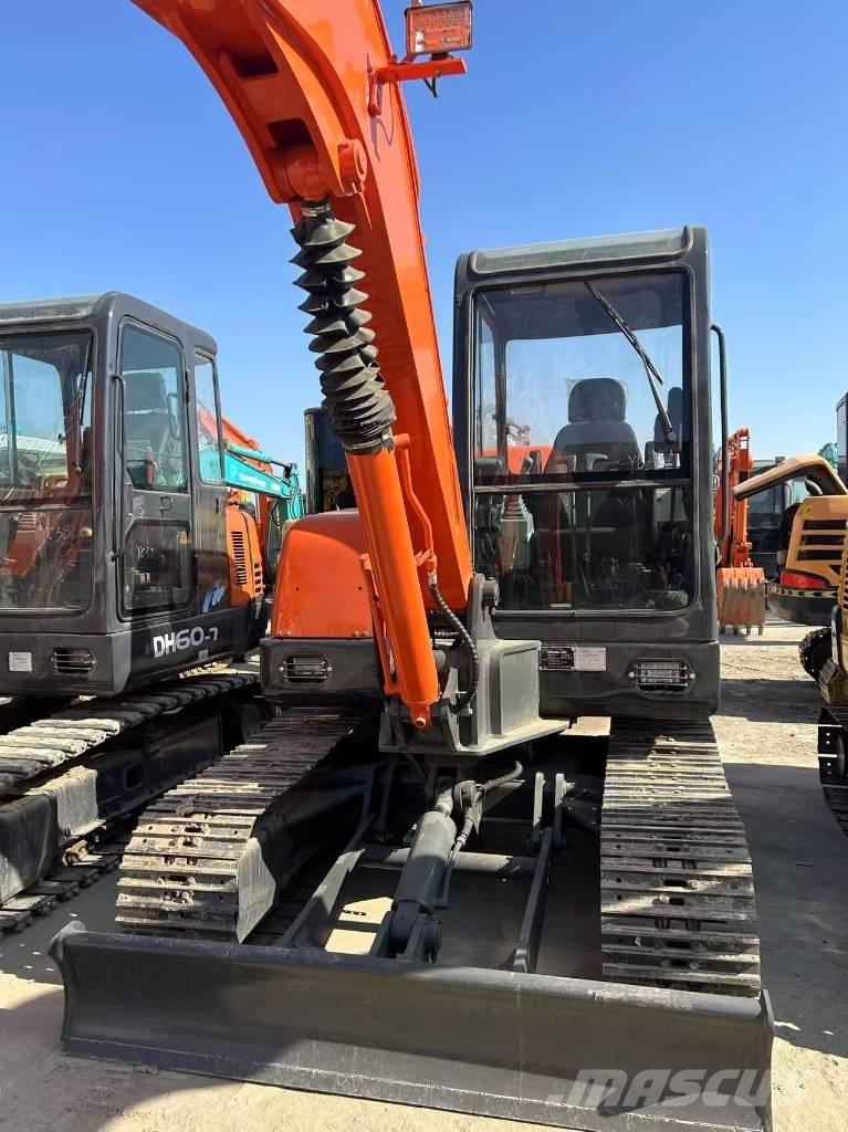 Doosan DH 55 소형 굴삭기 7톤 미만