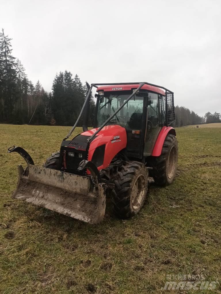 Zetor Proxima 8441 트랙터