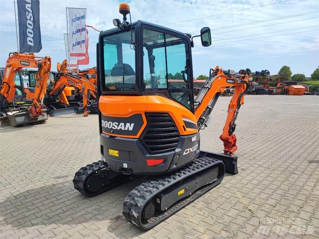Doosan DX27z 소형 굴삭기 7톤 미만