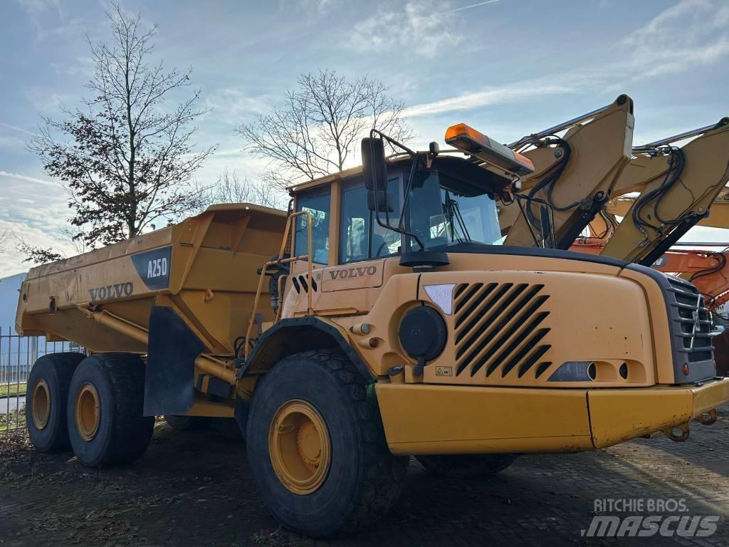 Volvo A 25 D 연결식 홀러