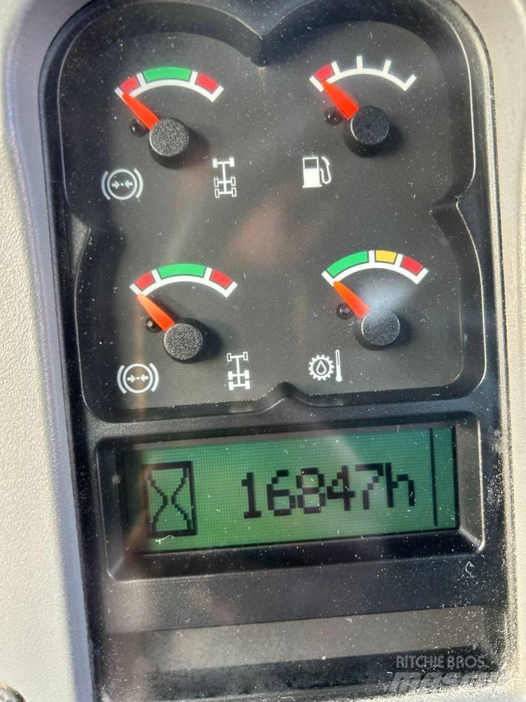 Volvo A 25 D 연결식 홀러