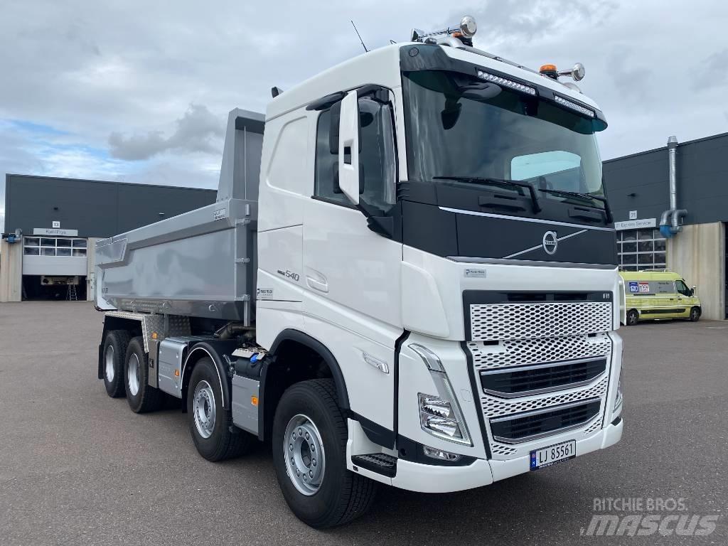 Volvo FH540 8x4 덤프 트럭