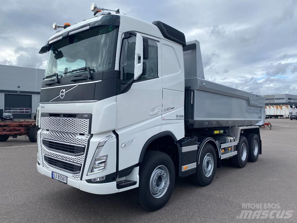 Volvo FH540 8x4 덤프 트럭