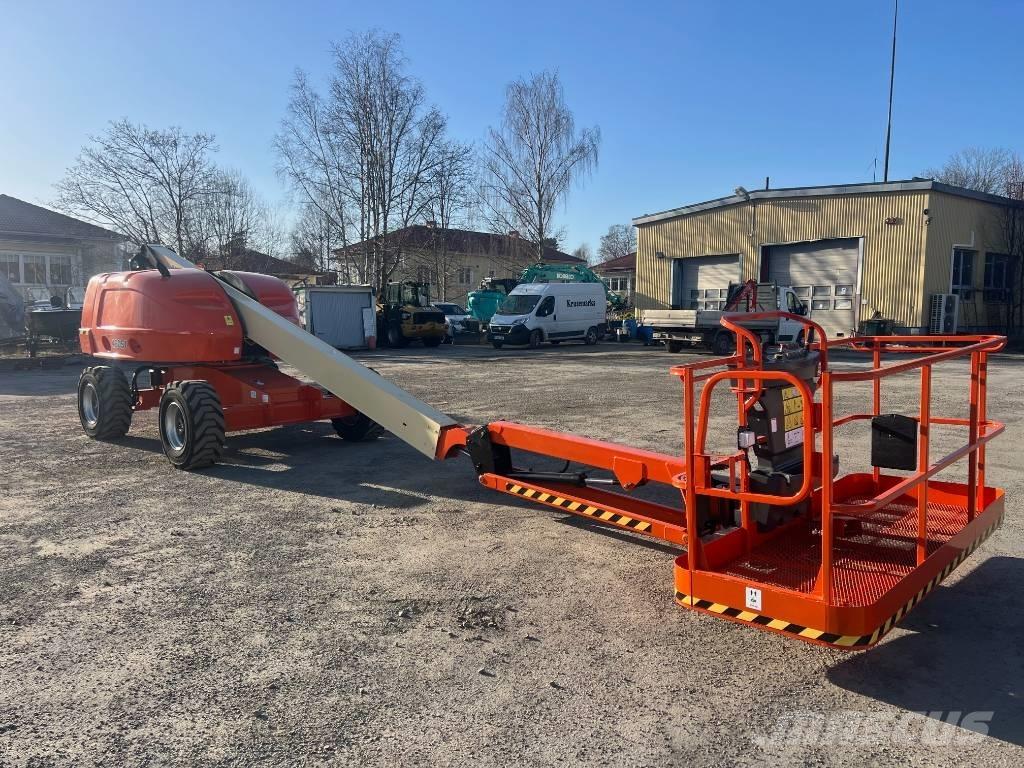 JLG 460 SJ 관절형 전동이동 리프트
