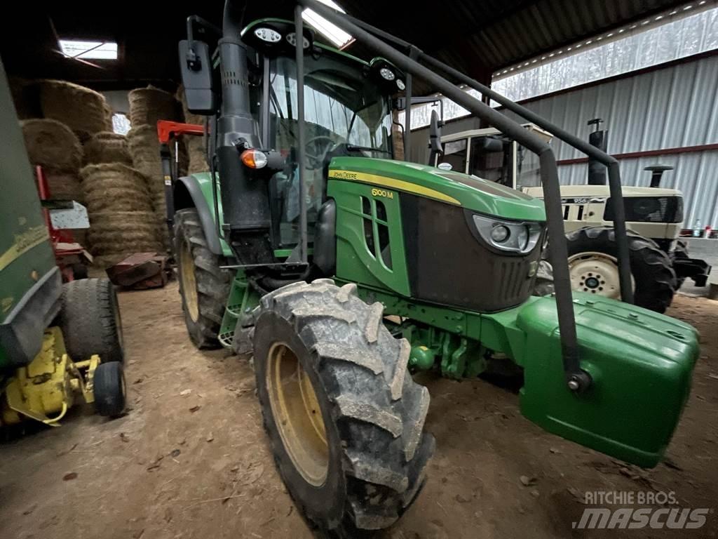 John Deere 6100 M 트랙터