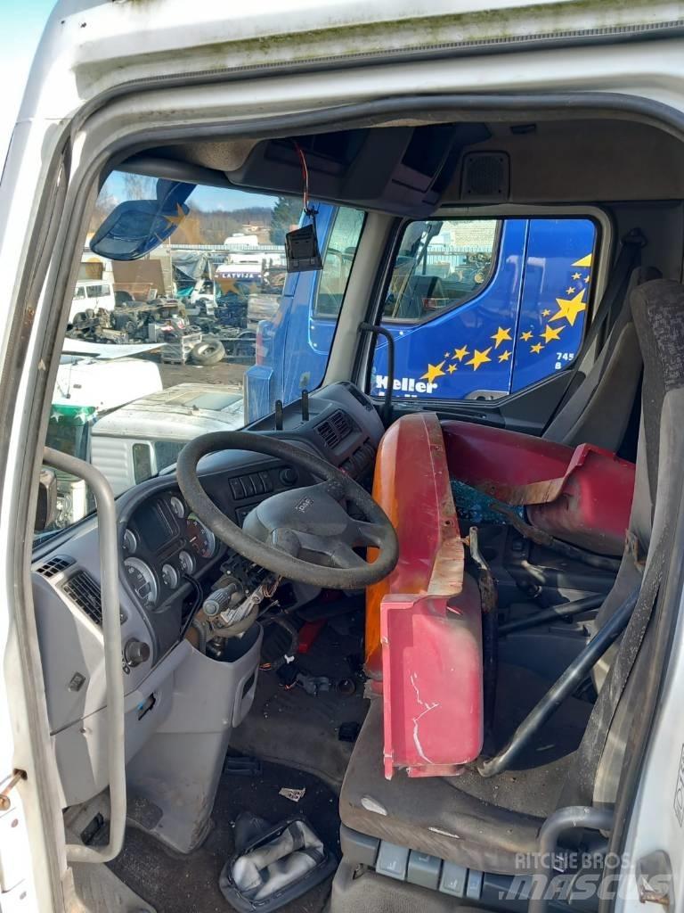 DAF LF45.160 캐빈 및 인테리어