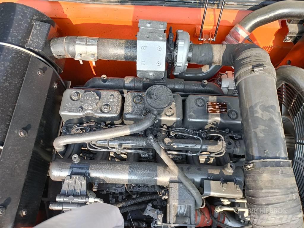 Doosan DX300-9 대형 굴삭기 29톤 이상