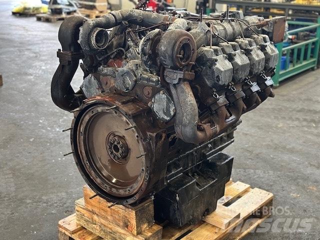 Deutz TCD2015 V08 엔진