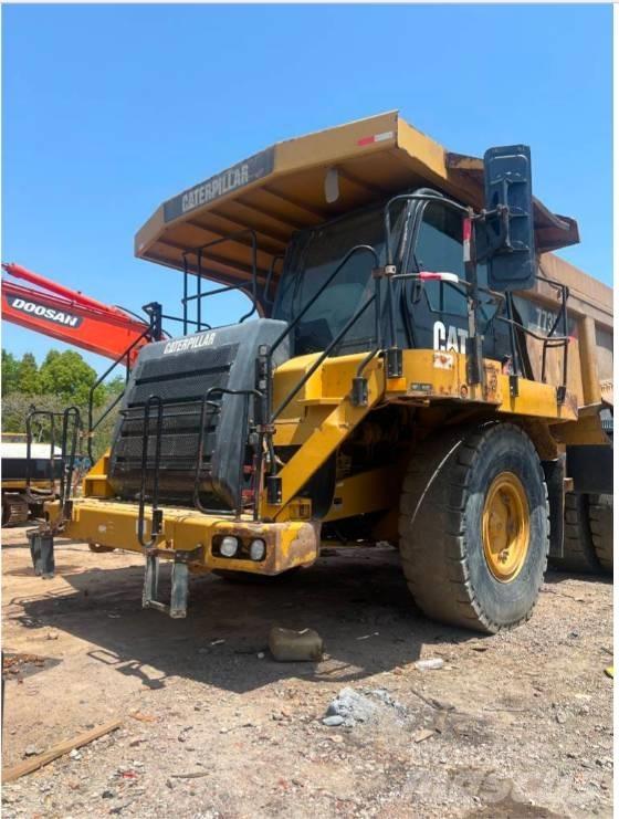 CAT 773 E 초대형 덤프 트럭