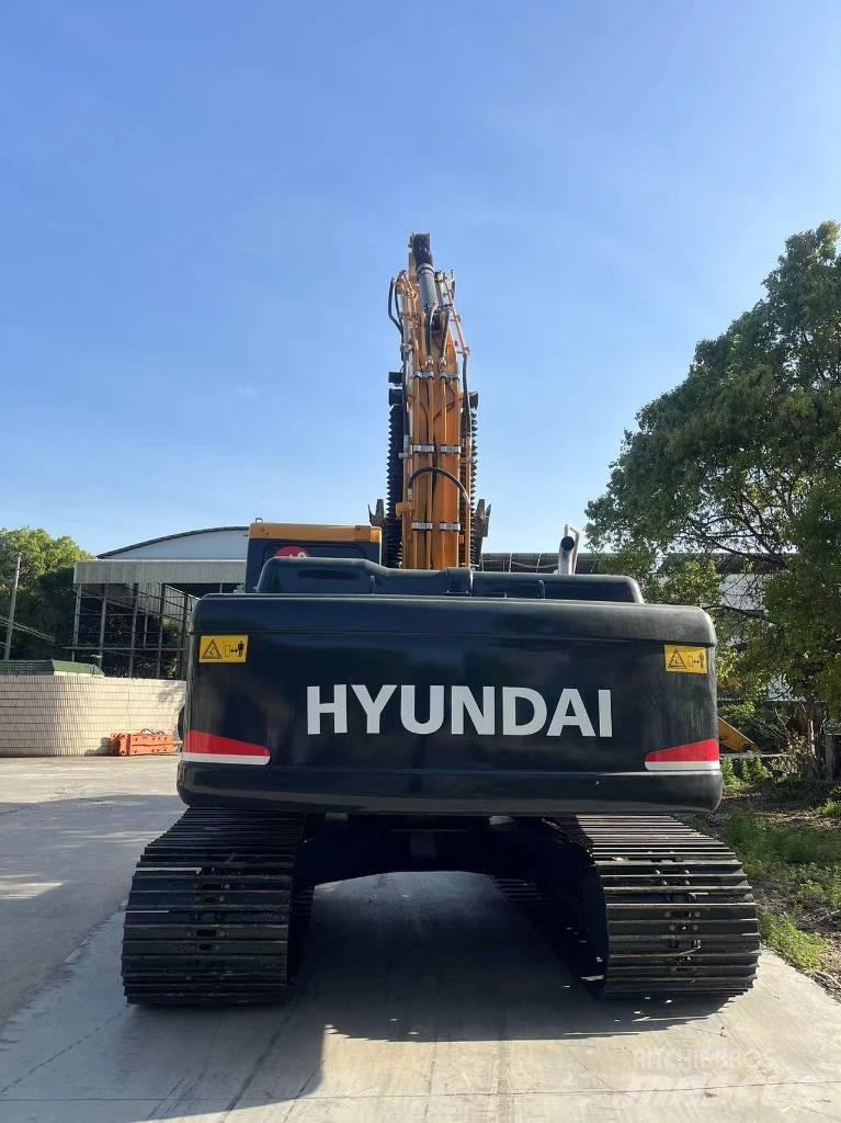 Hyundai R220-9S  휠 굴삭기