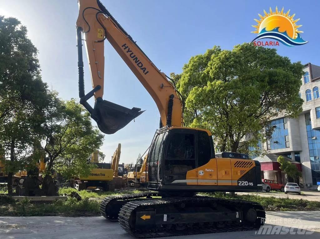 Hyundai R220-9S  휠 굴삭기