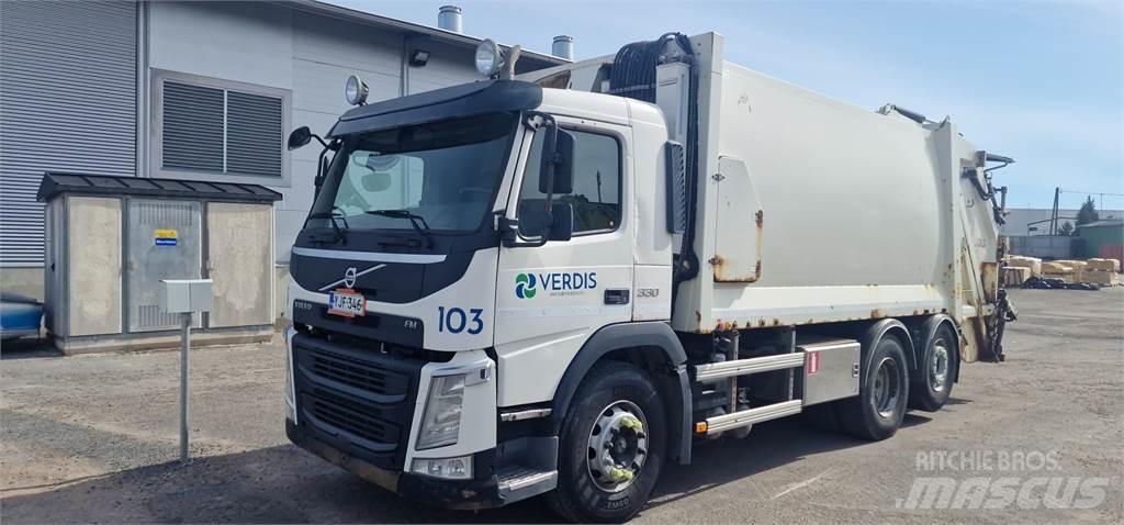 Volvo FM 330 폐기물 수거 트럭