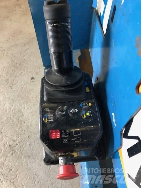 Genie GS2646 가위형 리프트