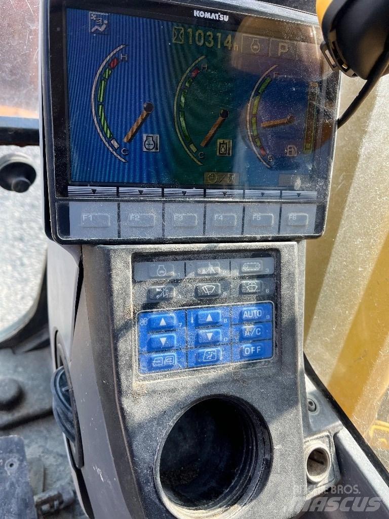 Volvo Pc240-7 대형 굴삭기 29톤 이상