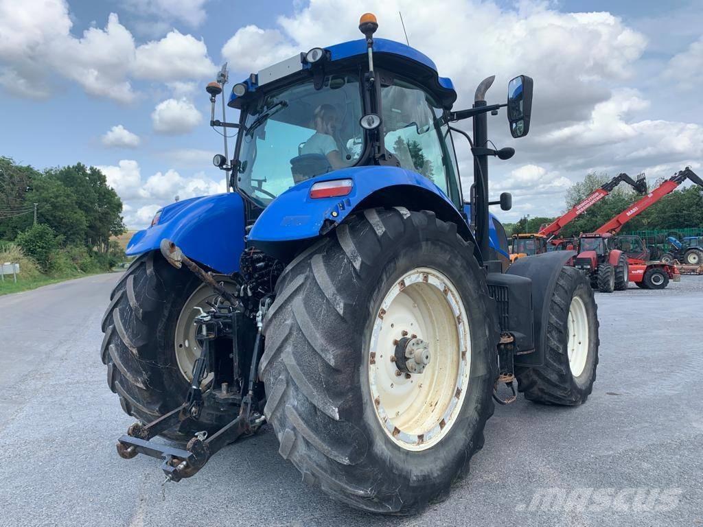New Holland T 7.210 트랙터