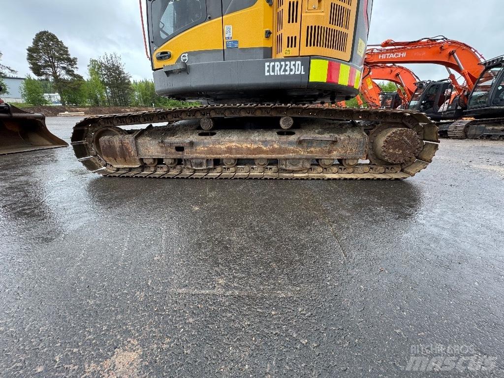 Volvo ECR 235 DL 대형 굴삭기 29톤 이상