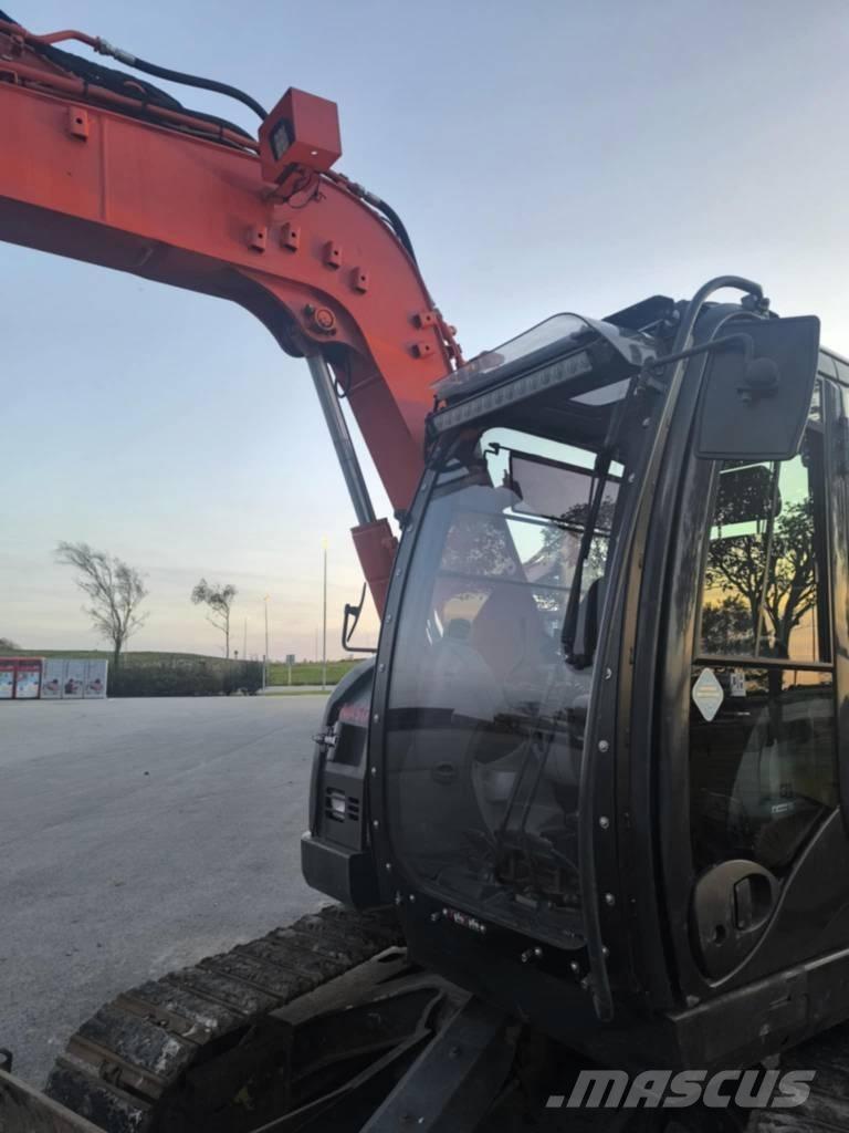 Hitachi ZX 85 US-5 중형굴삭기 7톤-28톤