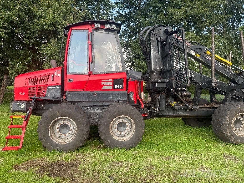 Komatsu 845 원목 포워더