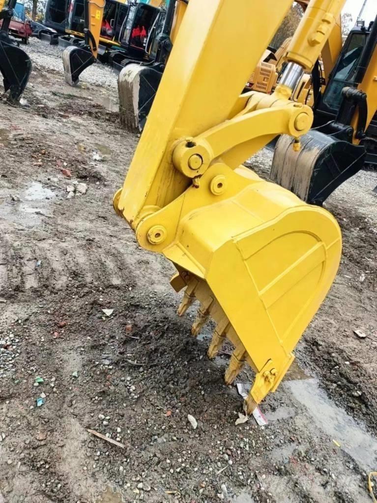 Komatsu PC 70-8 대형 굴삭기 29톤 이상