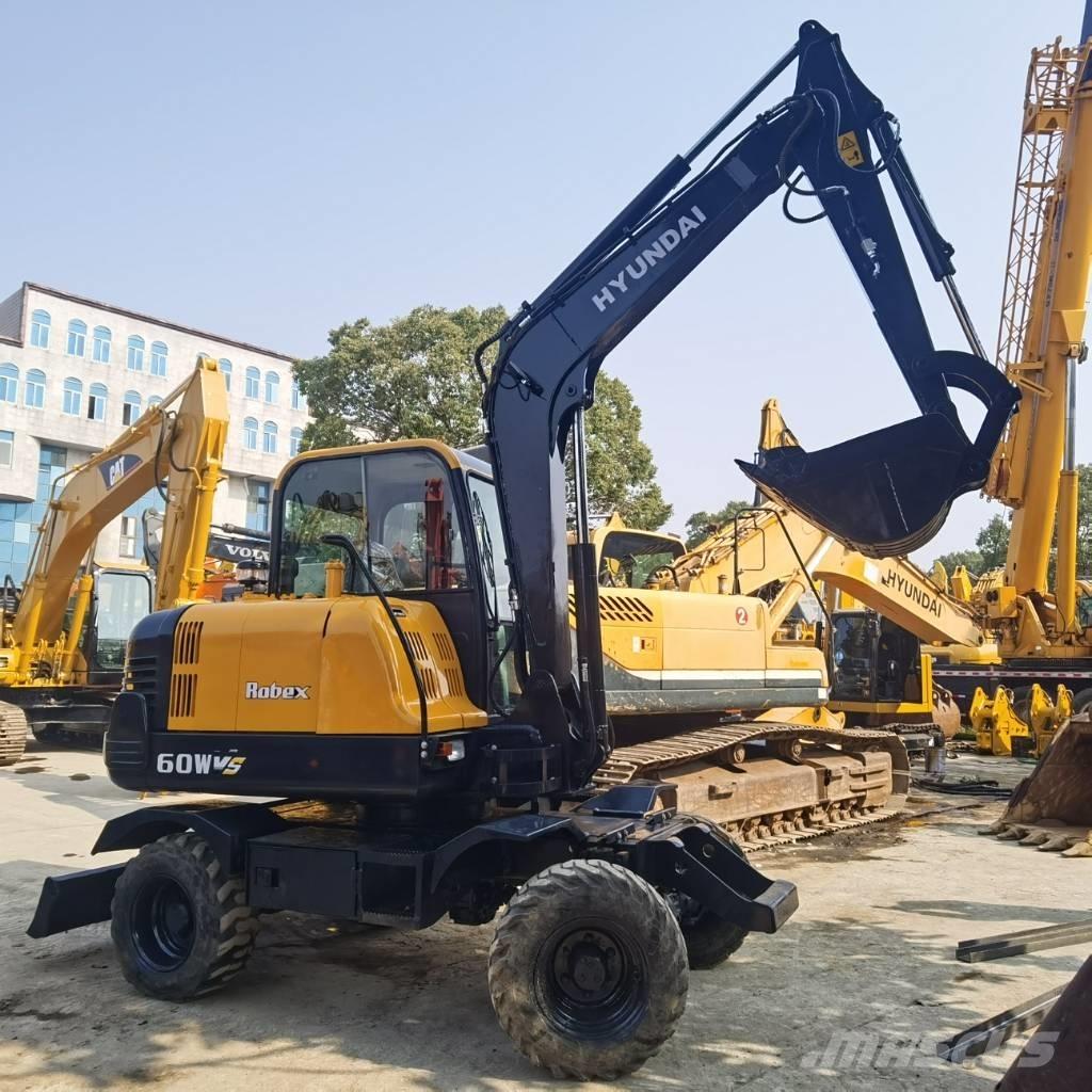 Hyundai R60W-9  휠 굴삭기