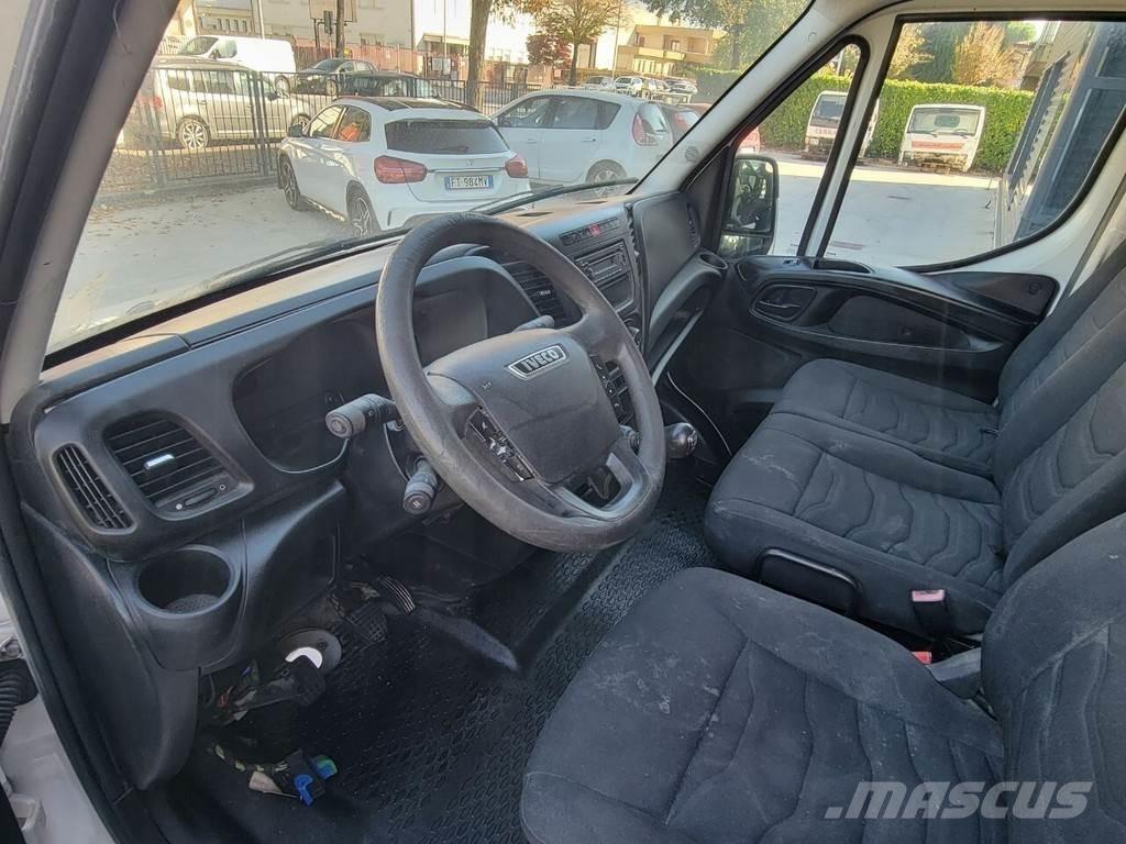 Iveco DAILY E6 캐빈 및 인테리어