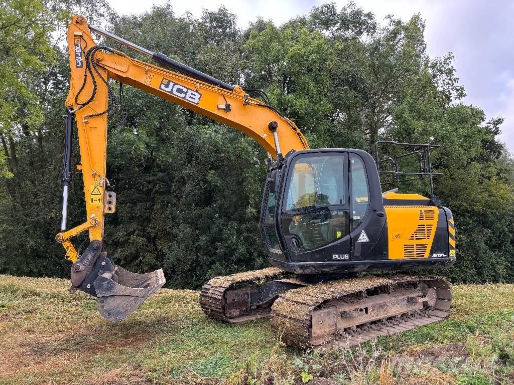 JCB JS 131 LC 대형 굴삭기 29톤 이상