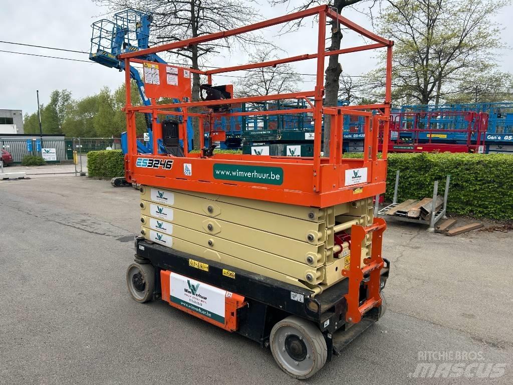 JLG 3246 ES 가위형 리프트