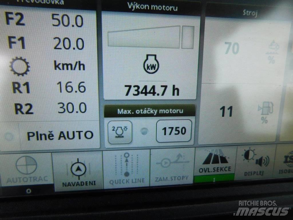 John Deere 6215 R 트랙터
