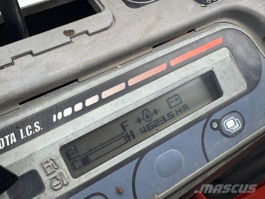 Kubota KX 71-3 소형 굴삭기 7톤 미만