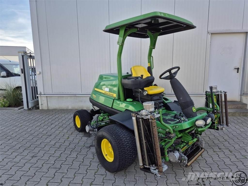 John Deere 7500A 골프 카트