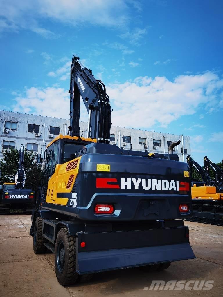 Hyundai 210W-9  휠 굴삭기