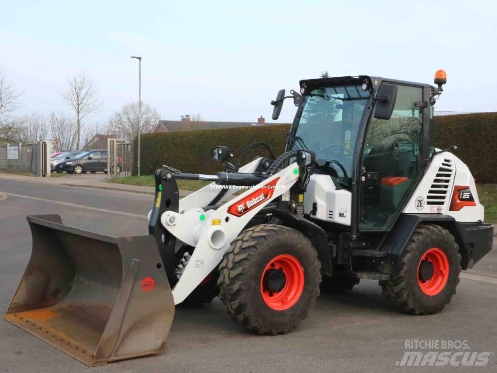Bobcat L 85  휠로우더