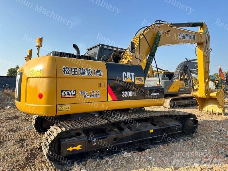 CAT 320D2 대형 굴삭기 29톤 이상