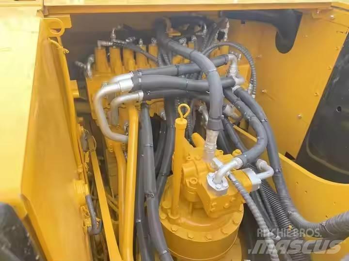CAT CAT320D2 중형굴삭기 7톤-28톤