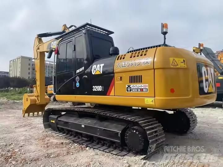 CAT CAT320D2 중형굴삭기 7톤-28톤