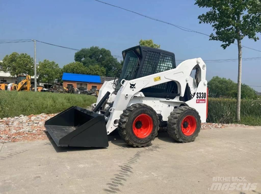 Bobcat S 330  스키드로더