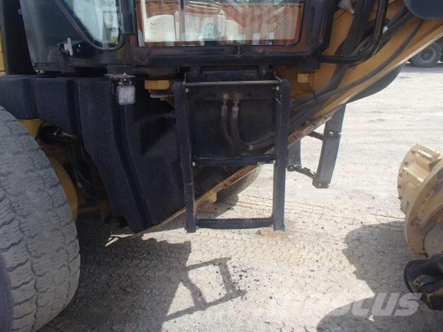 CAT 140 M VHP Plus 그레이더