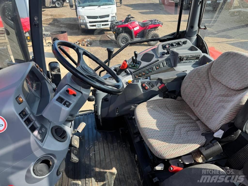 Kubota M105GX-IV 트랙터