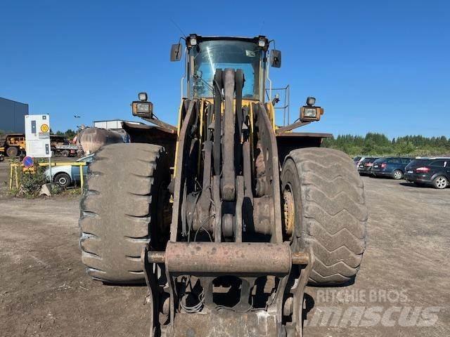 Volvo L220D  휠로우더
